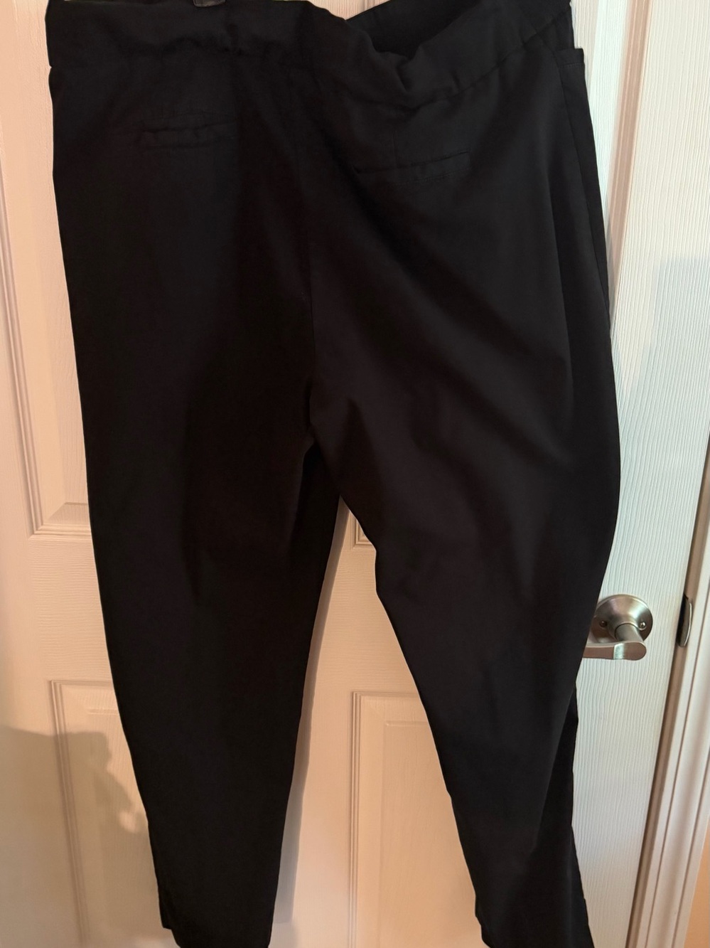 Apt. 9 Black Cropped Tapered Pants